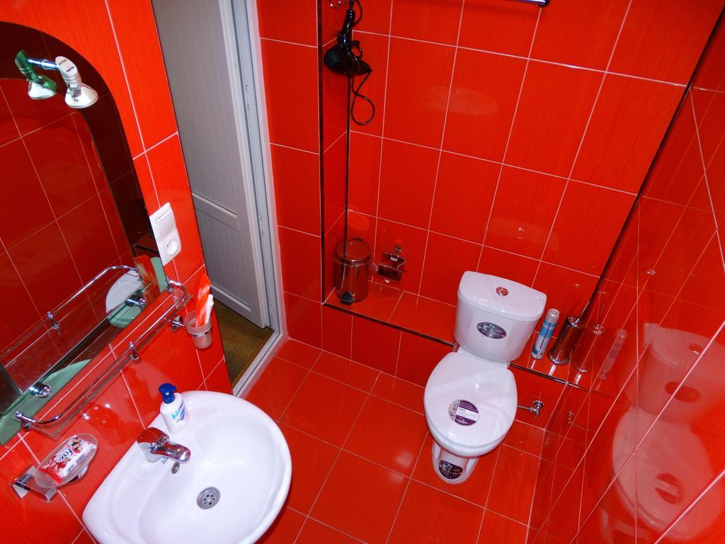 Hotel Sano Kutaisi Habitación foto