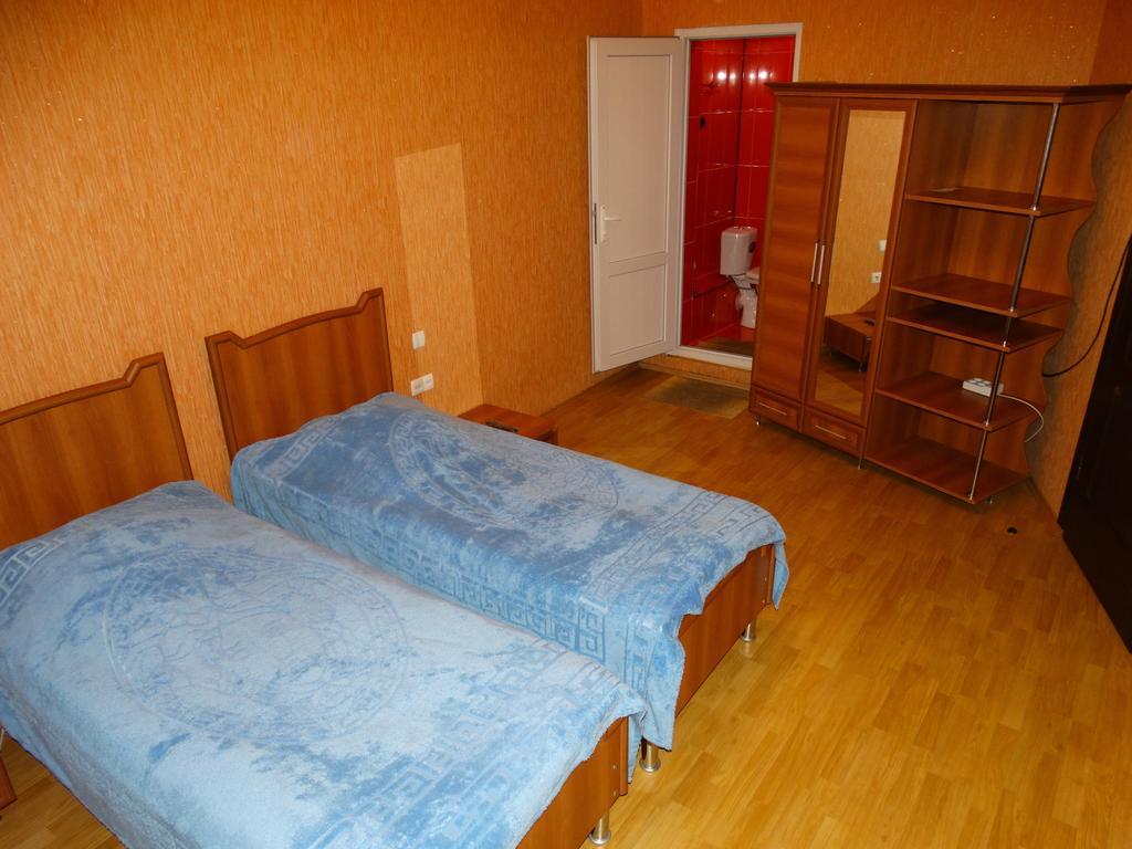 Hotel Sano Kutaisi Habitación foto