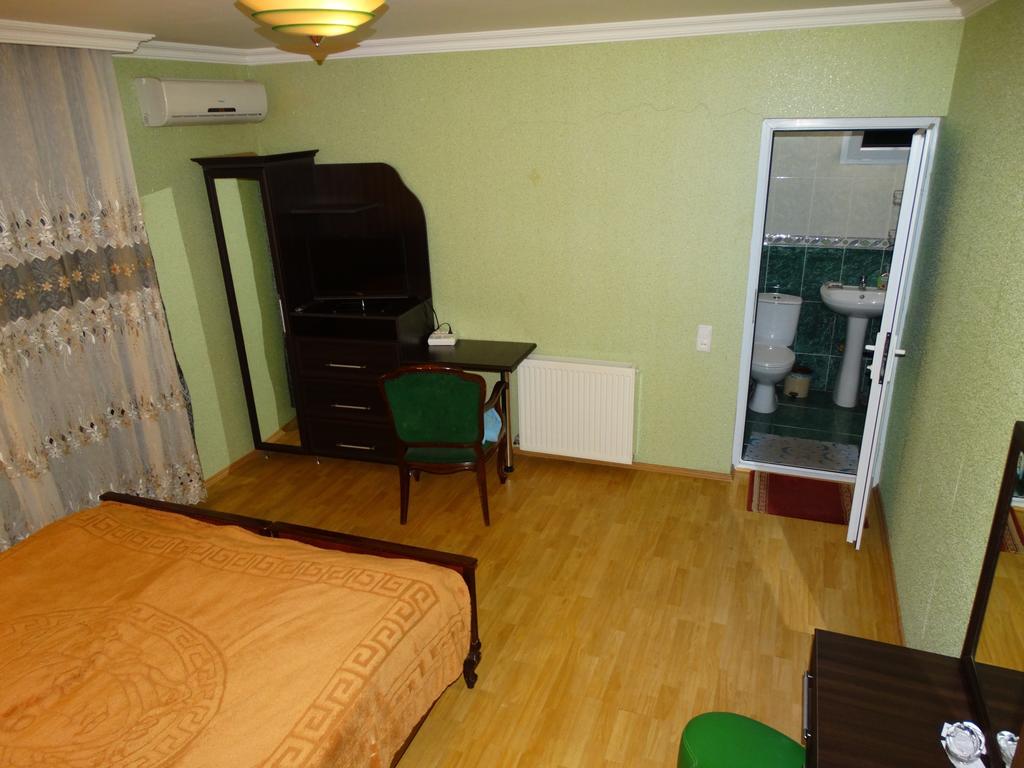 Hotel Sano Kutaisi Habitación foto
