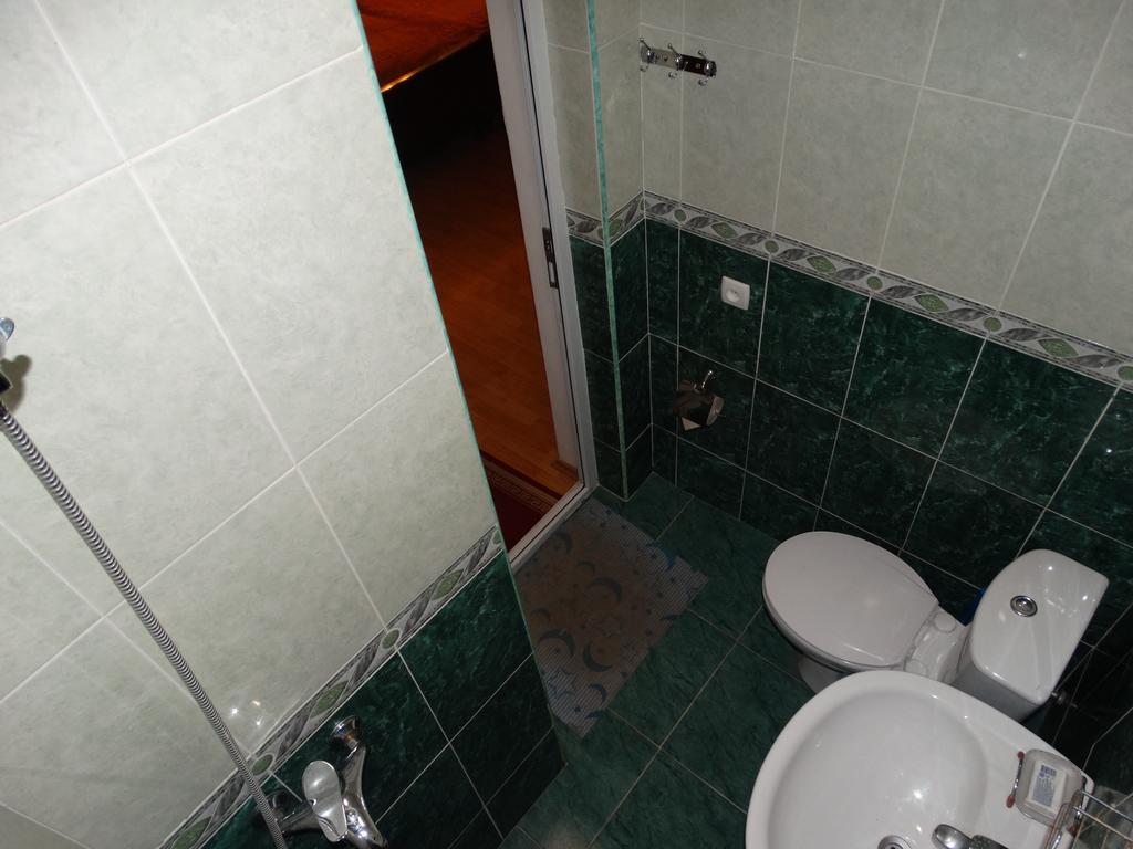 Hotel Sano Kutaisi Habitación foto